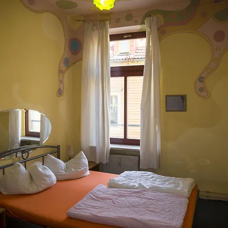 Hostel Lollis Homestay Dresden-3